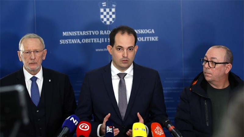 Malenica i Božinović: Svima će rasti plaće